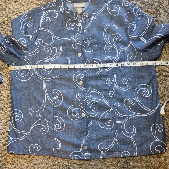 Chicos Top Chambray Embroidered Boho Artsy - Picture 13 of 15
